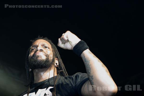 SEPULTURA - 2006-04-02 - PARIS - Elysee Montmartre - 